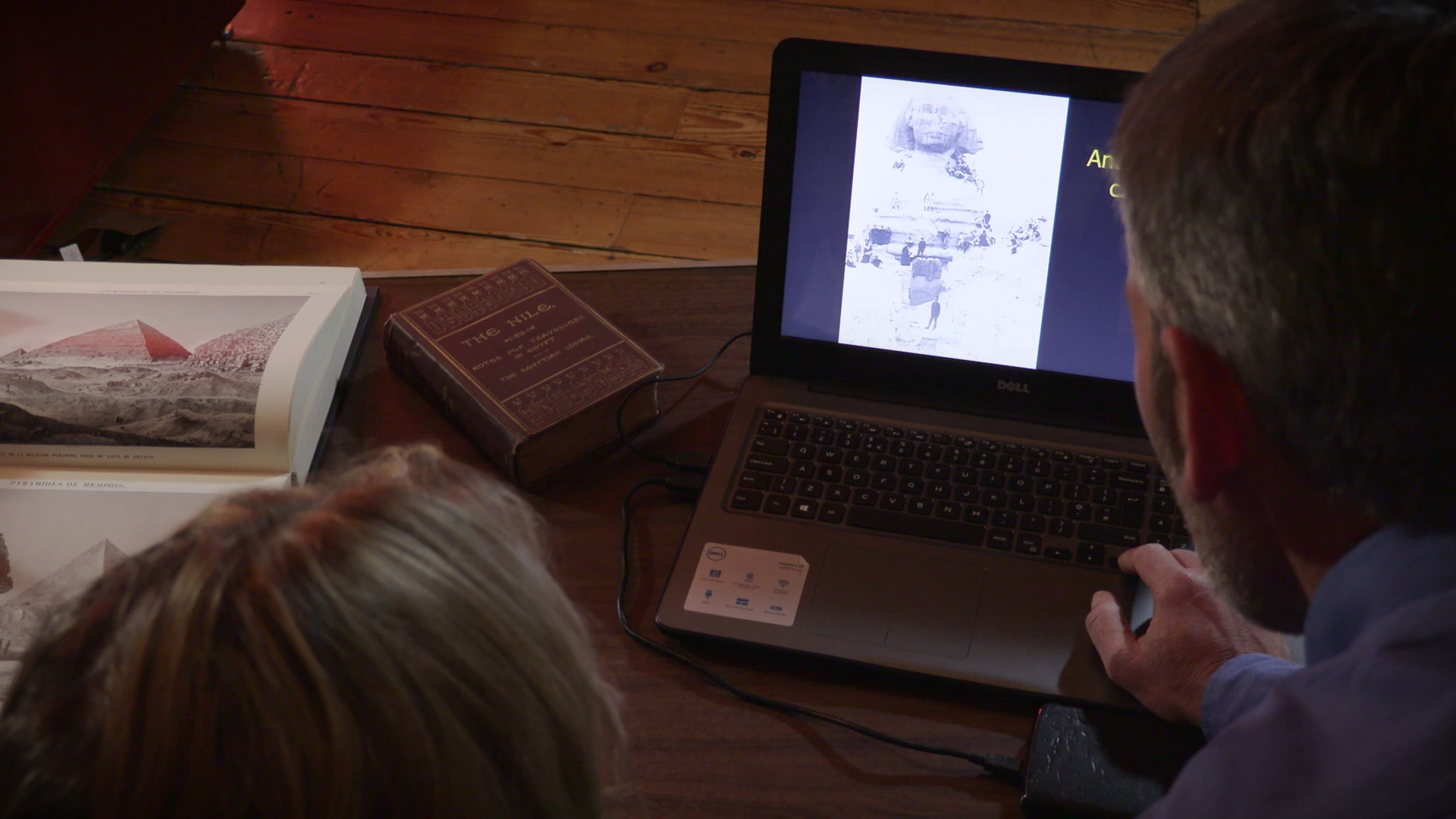 Learning from archive photographs